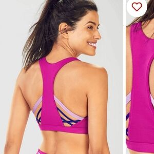 Fabletics boost sports bra